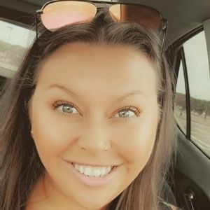 Meet your Posher, Charlotte